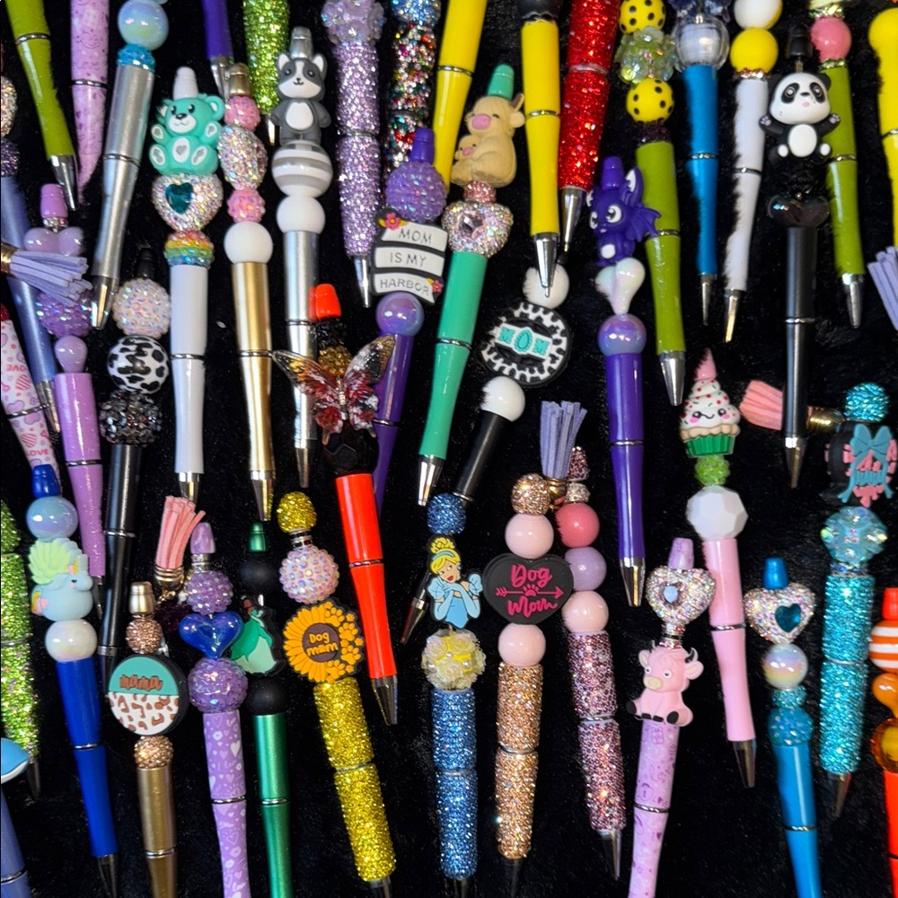 Custom Glam Pens Price for 1️⃣ one 🖊️💎 - Picture 9 of 10